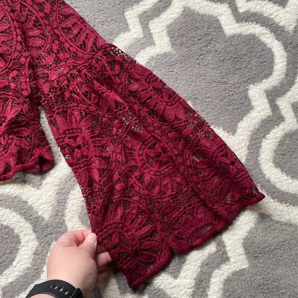 Wine colored belle sleeve top - Picture 2 of 2
